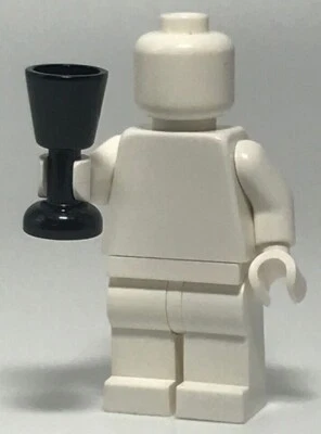 LEGO® Build Your Own Castle Lion Knight/Black Falcon, Forestmen Minifigure - Image 1 of 4