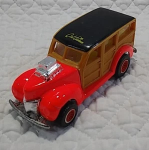 Hot Wheels #1229 '40s Woodie California Customs Bright Pink Real Riders (3") N/M - Picture 1 of 11