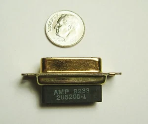 ~Qty=1 AMP 205205-1 Female Receptacle Connector 15 Pin (for Snap-in Contacts) - Picture 1 of 4