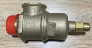 Hamilton 1 1/4″ lead free brass safety release valve Relief Pressure 0 -200 PSI - Picture 1 of 3