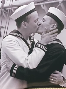 3**FOTO-Gays-Guys- Men-Photos of attractive gays - Picture 1 of 3