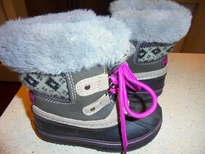 Botas de lluvia/nieve de goma London Fog negras para niña pequeña talla 6 ¡casi perfectas lindas! Foto 1 de 4