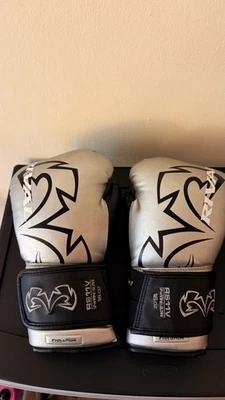 Rival RS11 Evolution Sparring Gloves - 16oz - Silver/Black - Image 1 of 4