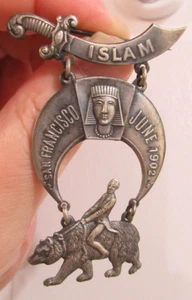 ANTIQUE RELIGIOUS ISLAM SAN FRANCISCO JUNE 1902 PIN MASONIC MEDAL FRATERNAL PIN - Imagen 1 de 3