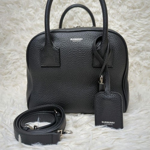 Borsa a mano Burberry Cube in pelle nera 2 vie tracolla tracolla manico superiore Giappone