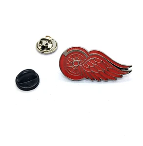 DETROIT RED WINGS PIN Hockey NHL Team Gift Enamel Hat Backpack Lapel Brooch - Picture 1 of 4