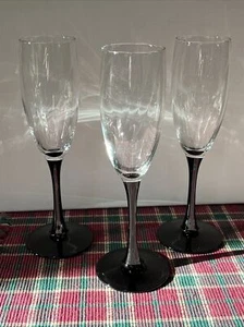 Juego de 3 flautas de champán acanaladas con tallo negro Luminarc vintage LEER - Imagen 1 de 15