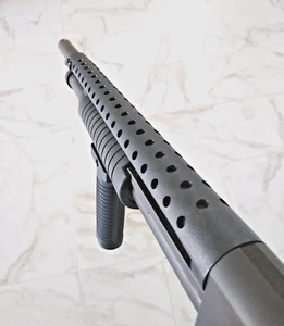 Polymer Heat Shield For Mossberg 500 590 835 Maverick 88 12 GA - Picture 1 of 12