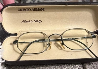 VINTAGE GIORGIO ARMANI  227 1014 Octagon Green EYEGLASSES  SIZE: 47-20-140 - Image 1 of 4