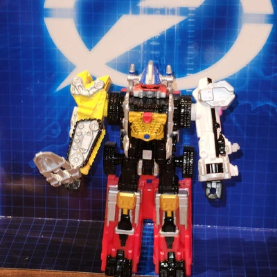NEW out of Box 2006 POWER RANGERS OPERATION OVERDRIVE MEGAZORD 7" Figure & Sword - Image 1 of 4