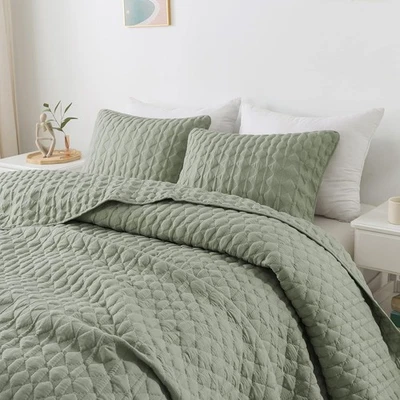 Sage Green Quilt King Size Bedding Sets with Pillow Shams, Lightweight Soft Beds - Image 1 of 4