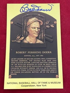 Von Rober Bobby Doerr signierte Boston Red Sox Hall of Fame Plakette Postkarte neuwertig - Bild 1 von 8
