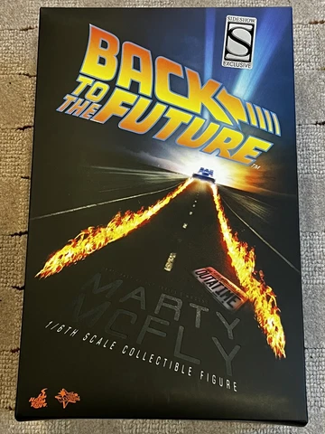 Hot Toys MMS 257 Back To The Future Marty McFly Sideshow Exclusive 1/6 Figure Cover