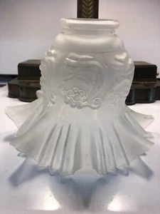 Vintage Milchglas Tulpe gekräuselt Lampe Lampenschirm 2 1/8" Monteur - Bild 1 von 12