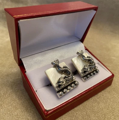 Gemelos de pez marca Swank, madreperla plata de ley vintage 1950 con caja Foto 1 de 4