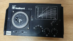 Vaillant Heizungssteuerung Compaktregler Typ VCR-CBB  mit Schaltuhr, SuD 0605 - Bild 1 von 2