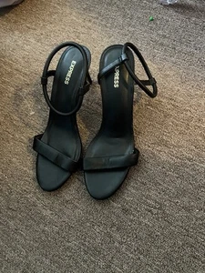 Express Women’s Heels Size 8 - Picture 1 of 4