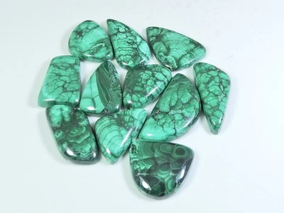 230Cts. Lote de 11 piezas de piedras preciosas cabujón de lujo tamaño anillo malaquita verde natural Foto 1 de 4