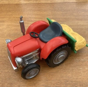 WEEBLES WEEBLEDOWN FARM TRACTOR - Picture 1 of 7
