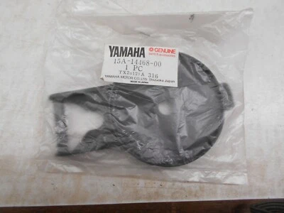 GENUINE YAMAHA PARTS-AIR CLEANER FITTING PLATE XT125 XT200 1982-91 -15A-14468-00 — 第 1/4 张图片