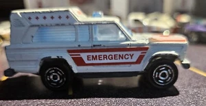 VTG Majorette No 269 Jeep Cherokee Wagoneer Ambulance - Picture 1 of 7