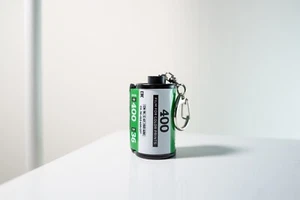 Film Canister Keyring gift - Fujifilm 400 (No Film) - Picture 1 of 4