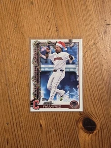 2025 Topps Holiday Jose Ramirez #H195 Santa Hat SP - Picture 1 of 2