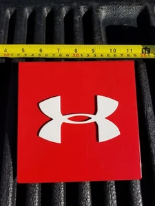 "Letrero de logotipo de exhibición de metal Under Armour 6"" x 6" - Imagen 1 de 3