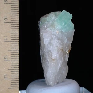 Natural Emerald crystals in Biotite Mica Schist matrix mineral specimen 144ct - Picture 1 of 6