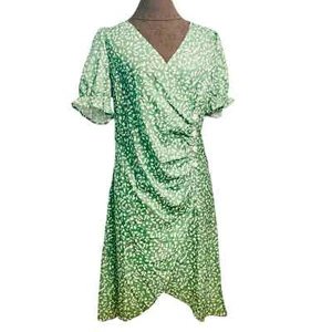 Women Wrap Dress Short puff Sleeve Green Floral V-Neck Mid-length Size Medium - Picture 1 of 12