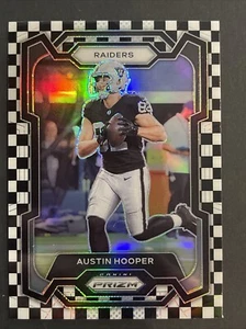 2023 Panini Prizm - Black and White Checker Prizm #172 Austin Hooper - Bild 1 von 2