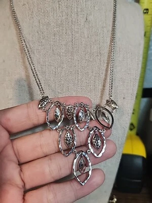 LOIS HILL Sterling 925 Hammered Cut Out Chandelier Bib Necklace 16.5" Long - Imagem 1 de 4