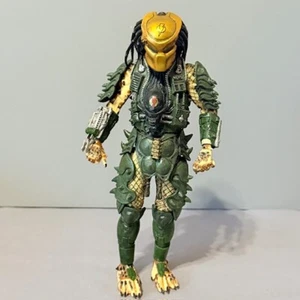 Alien Vs Predator action figure giocattolo vintage Neca Mattel verde oro guerriero - Foto 1 di 4