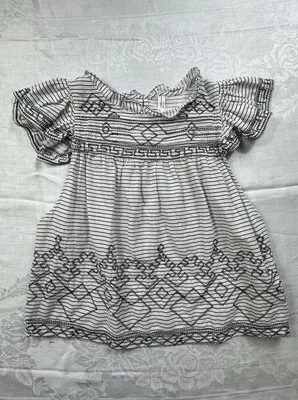 Vestido Blusa Anthropology Niñas Primavera Blanco y Negro Bordado Pequeño Vestido Boho Playa Foto 1 de 4