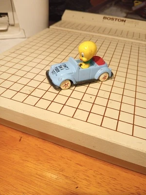 老式 1988 年 ERTL Looney Tunes TWEETY BIRD DIE-CAST 金属车辆玩具车 WBA1 — 第 1/4 张图片