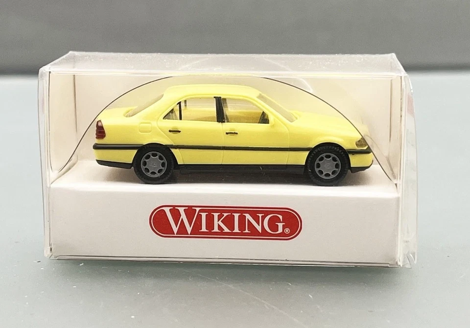 1:87 Wiking 1440223 Mercedes Benz C 200 GIALLA - Immagine 1 di 1