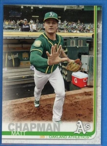 2019 Topps Photo Image Variation Short Print SP #166 Matt Chapman Out of Dugout - Picture 1 of 2