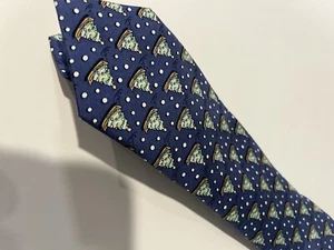 New Men’s Vineyard Vines Tree & Boat Christmas tie - Picture 1 of 4