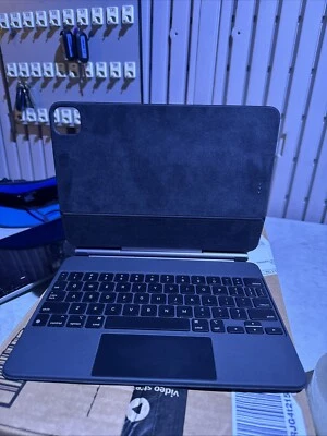 Teclado mágico Apple para iPad Pro y Air 11 pulgadas negro Foto 1 de 4