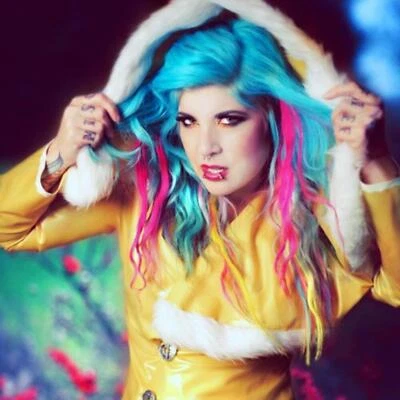 REAL LATEX by DAWNAMATRIX Gold  & Faux Fur Cape/Coat Sz M - Image 1 of 4