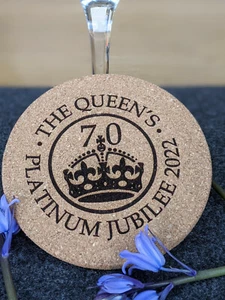 Queen's Platinum Jubilee 2022 Cork Round Table Coaster - Picture 1 of 2