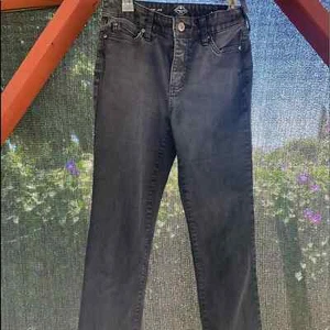 St. John’s Bay Black straight leg jeans Women size 6 - Picture 1 of 6