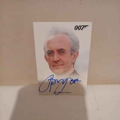 James Bond Heroes & Villains Jonathan Pryce Autograph Card as Elliot Carver 2010 - Image 1 of 2