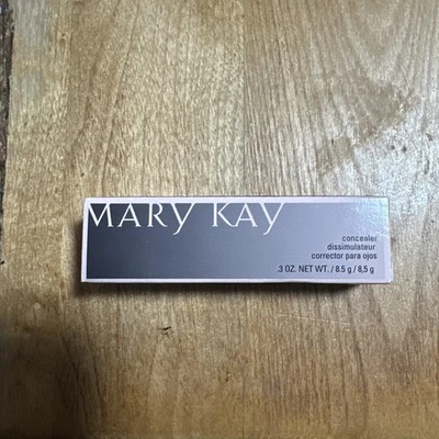 New In Box Mary Kay Concealer Ivory 1 #023467 ~ Full Size ~ - Image 1 of 4