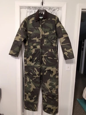 VTG Liberty Rugged Outdoor Insulated Coveralls Camo Heavy Duty Med Chest 46/48 - Image 1 of 4