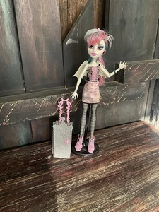 Monster High Rochelle Goyle Scaris City of Frights  - Imagen 1 de 8