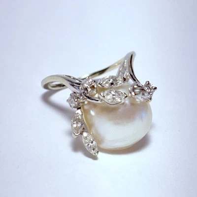 Anillo de oro blanco de 13 quilates con perlas barrocas de 14 mm de 0,59 quilates tamaño 6,75 6,0 g Foto 1 de 4