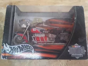 1:18 Hotwheels Mattel Wheels NASCAR Thunder Rides V-8 2001 - Picture 1 of 4