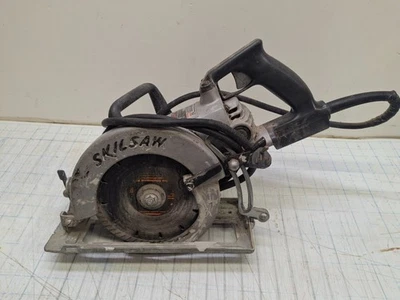 Skilsaw Worm Drive Circular Saw Model 77 - Image 1 of 4
