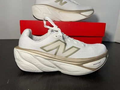 New Balance Fresh Foam X More V5 Shoes Sneakers Sea Salt/Gold Womans 8.5D (Wide) - Image 1 of 4